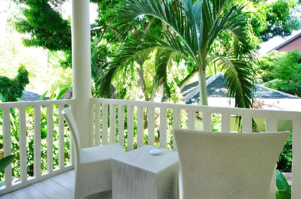Hotel Ramada By Wyndham Phuket Southsea Karon Exterior foto
